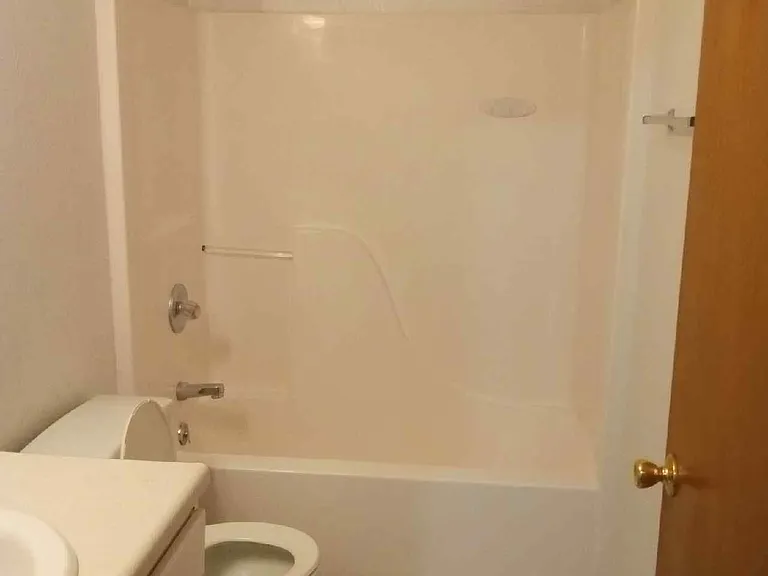 417 W King St #A — Photo 2