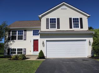 627 Keltonhurst Dr, Pataskala, OH 43062