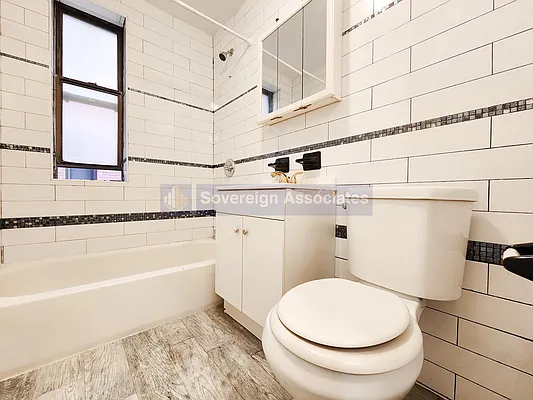 Rented by Sovereign Associates | media 9