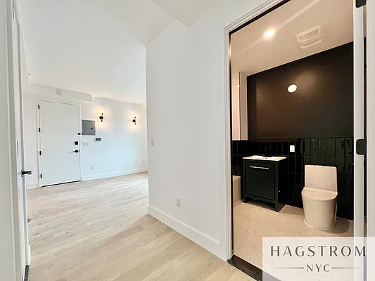 Rented by Hagstrom Management Inc | media 17