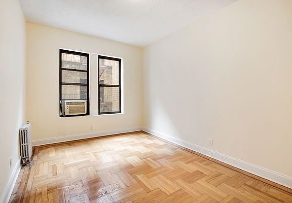 3rd image of 29-8 31st Ave #C14