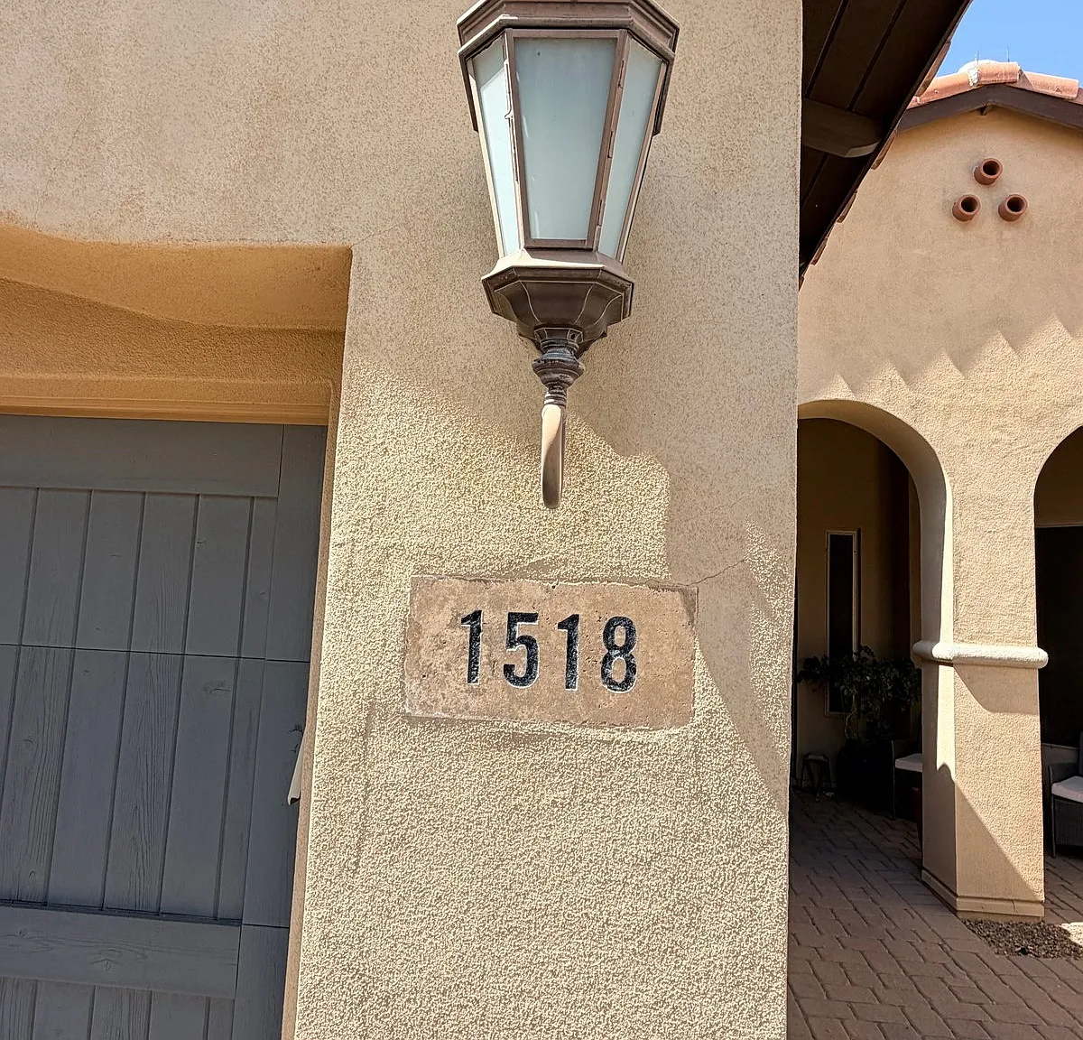 1518 E Hazel Dr — Photo 4
