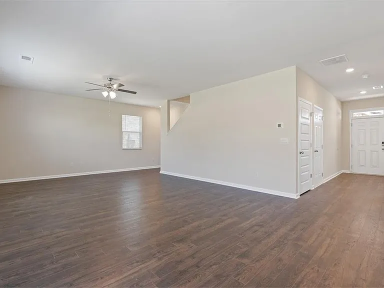 1508 Brangus Dr — Photo 10