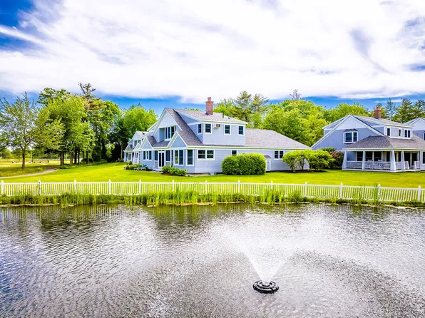 33 Village Way #33, Rockport, ME 04856