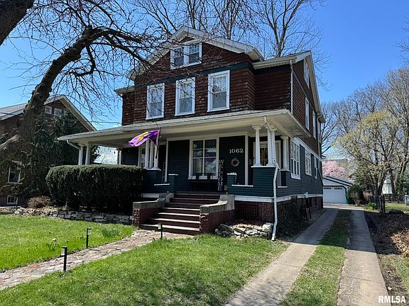 2nd image of 1062 N Cherry St