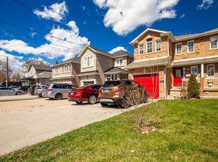 1051 Caven St, Mississauga, ON L5G 4J3