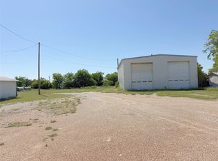 913 N Rice St, Hamilton, TX 76531