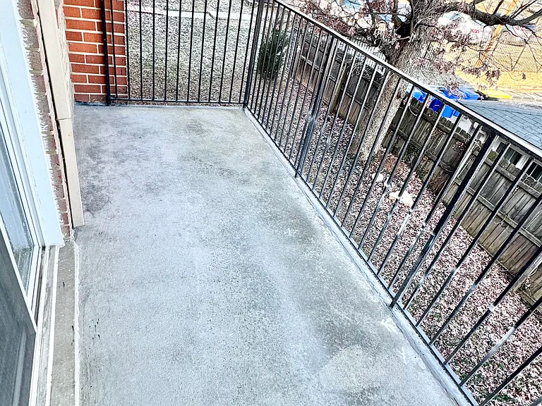 5212 E St SE #20 — Photo 15