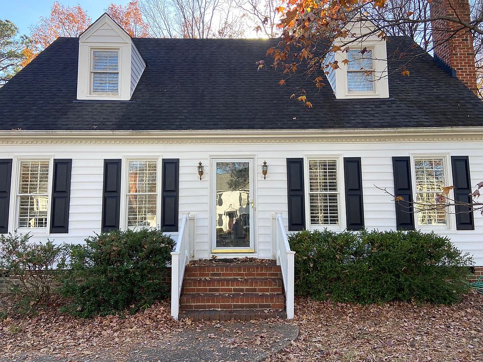 1st image of 9725 Kingscroft Dr