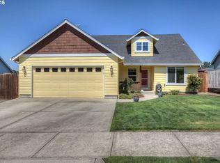1461 Ryan Dr, Silverton, OR 97381