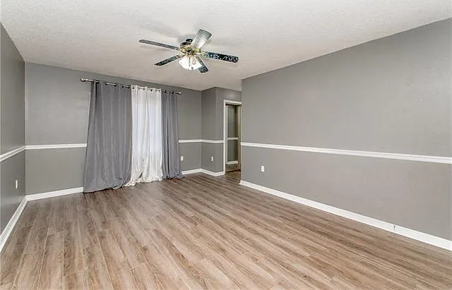 119 Larchwood Dr — Photo 13