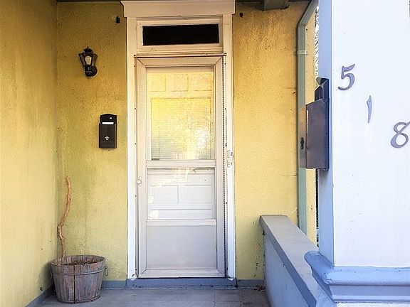 2nd image of 518 Burnside St #1