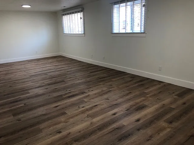 1406 E Hays St — Photo 18