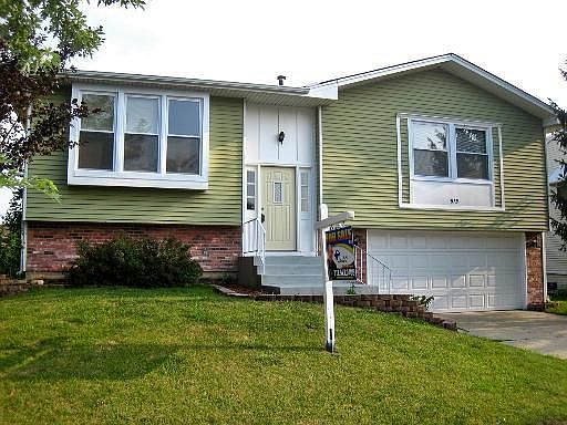 1st image of 915 Borden Dr