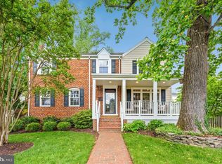 5055 26th Rd N, Arlington, VA 22207