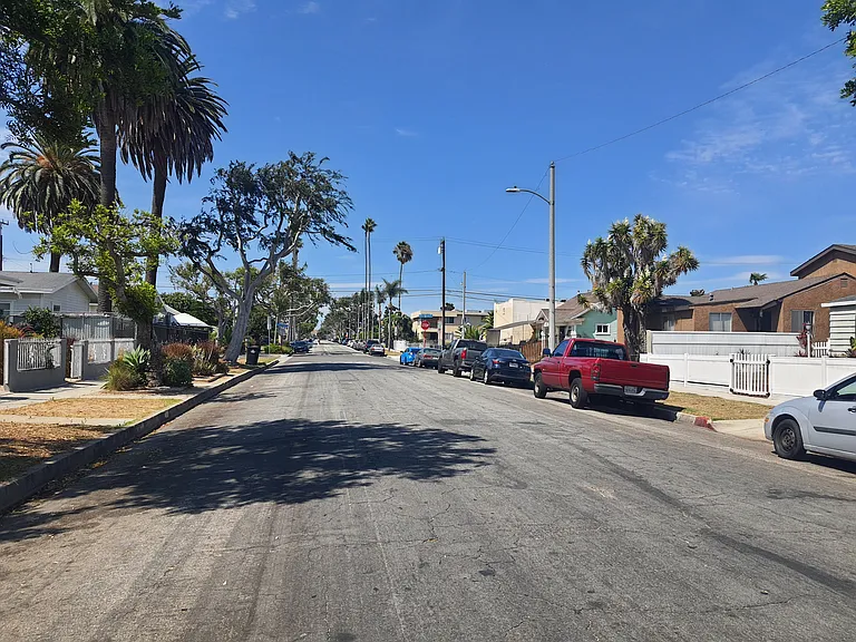 View of neighborhood