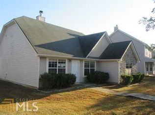 6753 Lake Erie Ln, Fairburn, GA 30213