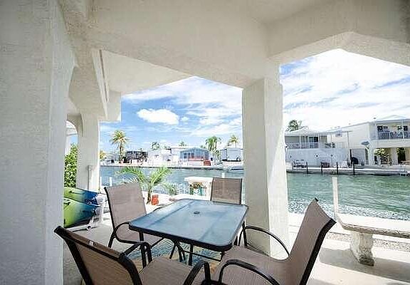 5th image of 701 Spanish Main Dr #171