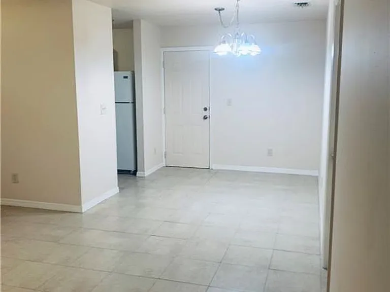 186 Empress Ave #B — Photo 3