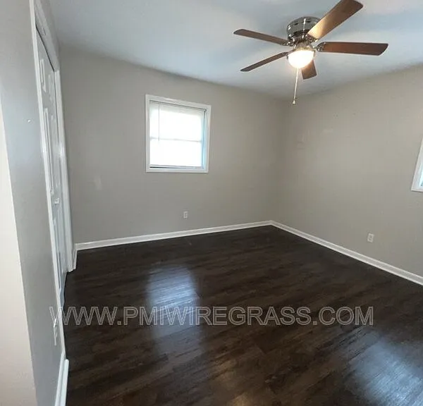 119 Sharon Ct — Photo 30