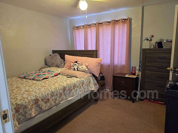 5th image of 615 W 13th St