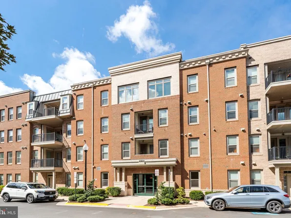 23631 Havelock Walk Ter Unit 220, Ashburn, VA 20148