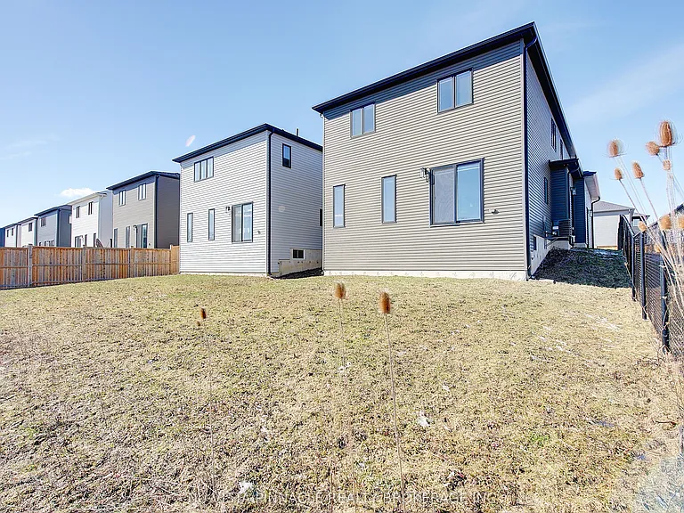 1377 Twilite Blvd — Photo 3