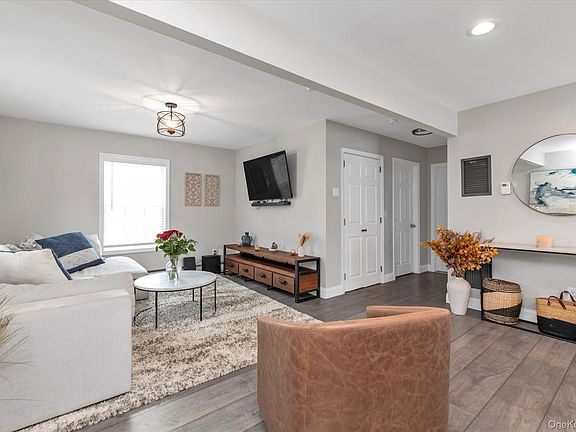 4th image of 64 Cornflower Road