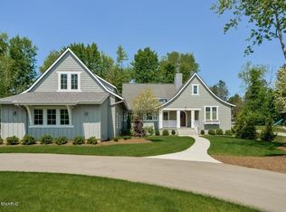 5711 Manchester Hills Dr SE, Grand Rapids, MI 49546