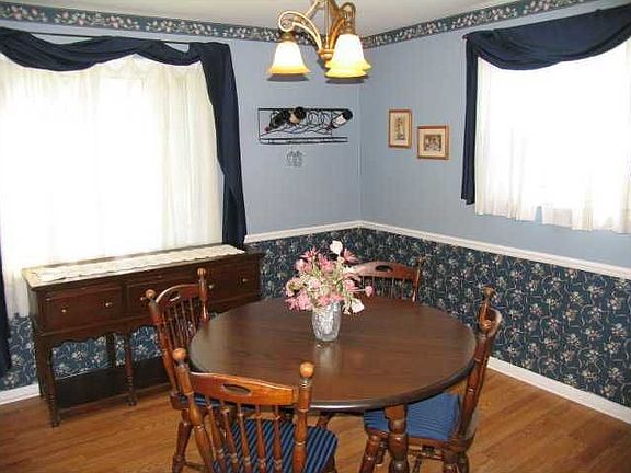 4th image of 6320 Helen St