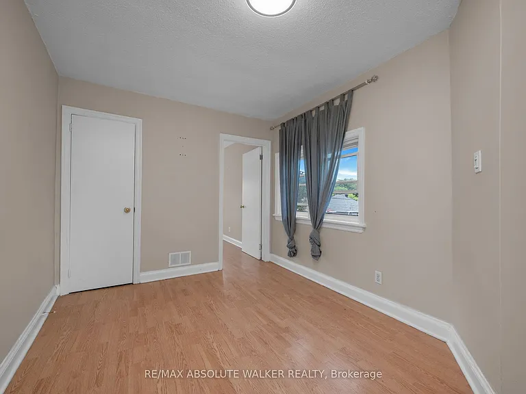 131 Dagmar Ave #3 — Photo 24