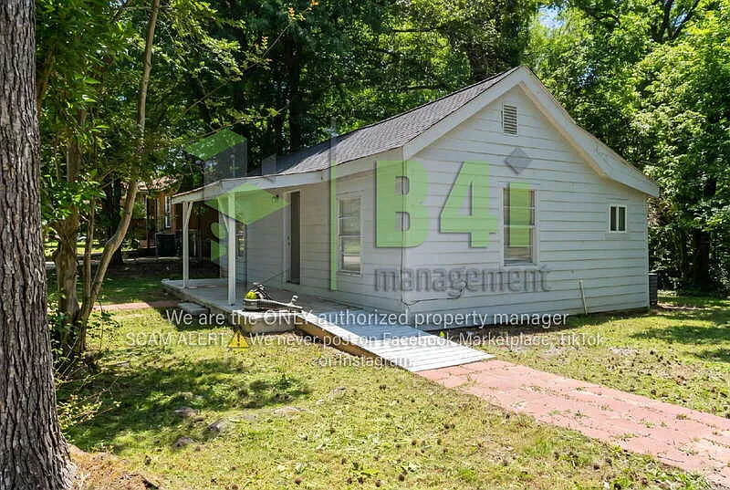 Building Photo - 934 Motley St