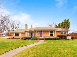 20901 Martin Rd, Saint Clair Shores, MI