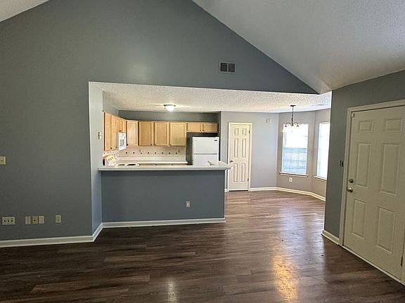 5th image of 7110 Show Boat Ln