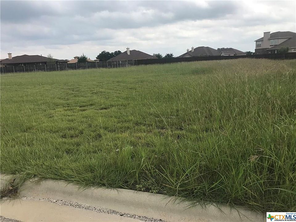 2nd image of 126 Mogollon Ct