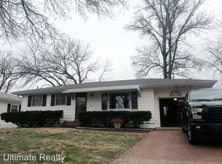 110 Ruth Dr, Florissant, MO 63031