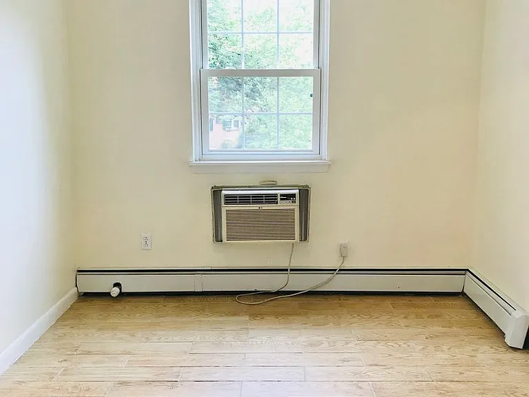 207 Walnut Hill Rd #D18 — Photo 7