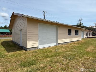 665 State Rt 101, Chinook, WA, 98614