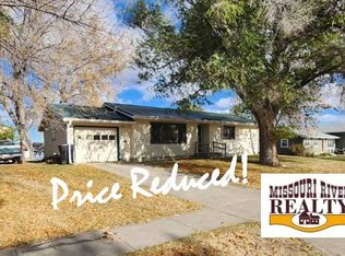 107 Sioux St, Fort Peck, MT 59223