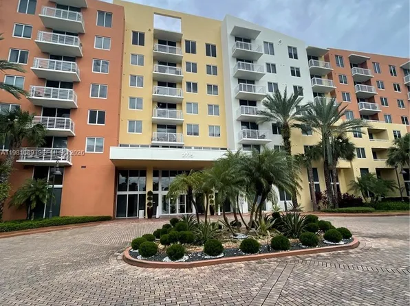 2775 NE 187th St, Aventura, FL