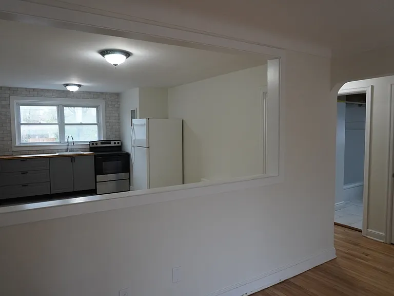 340 Tillbury Ave #4 — Photo 22