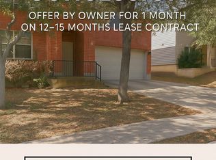 6818 Crest Pl, Live Oak, TX 78233