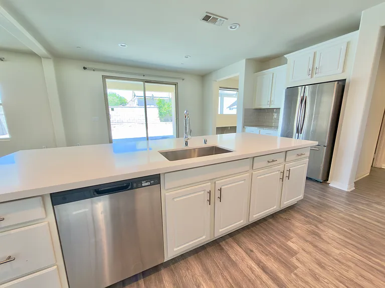 4837 Magnum Way — Photo 4