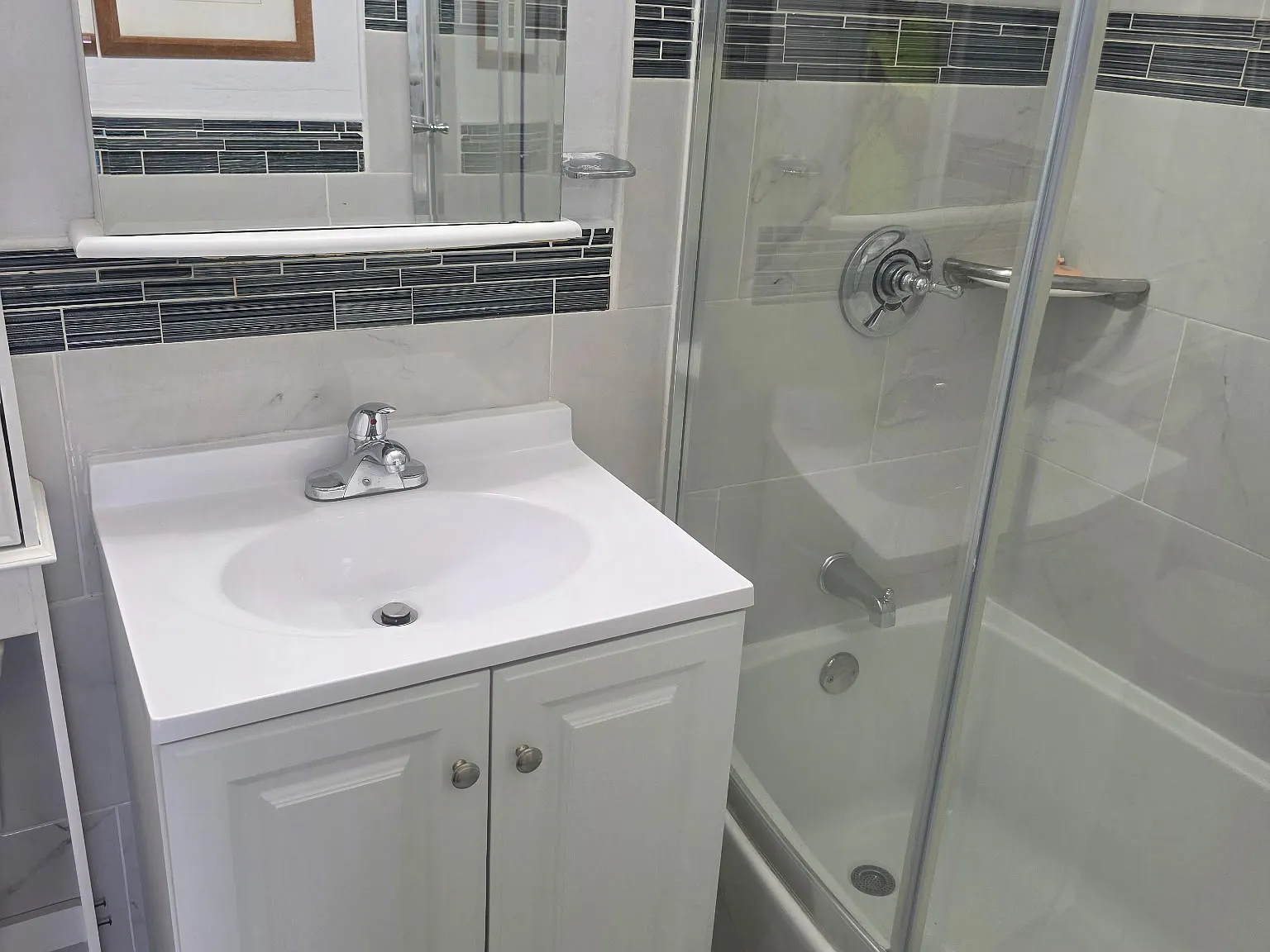 2 bed, 782 sqft, $2,400 — Photo 2