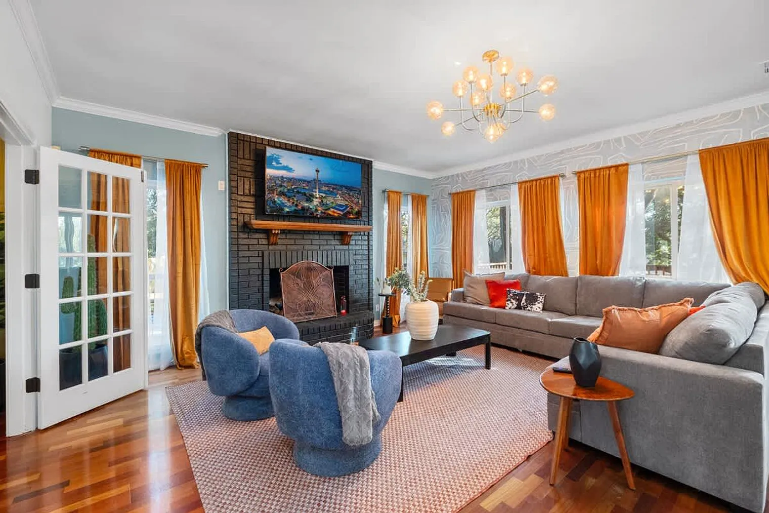 5 bed, 2.0 bath, 2518 sqft, $14,529 — Photo 4