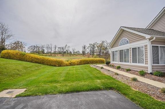 5th image of 246 Avonlea Pl #1-D