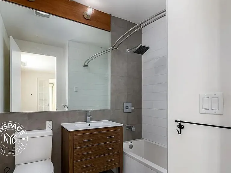 869 Park Ave #5C — Photo 8