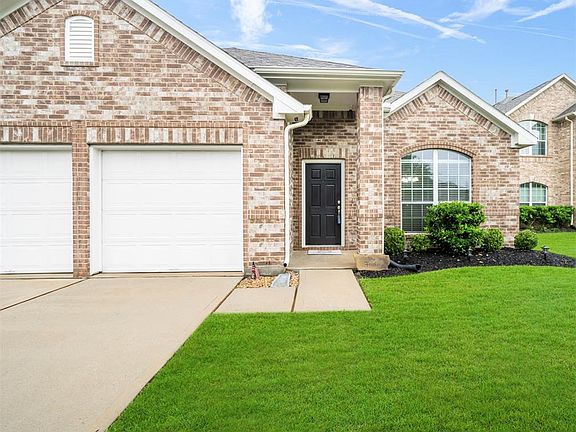 2nd image of 17903 Chelsea Dell Dr