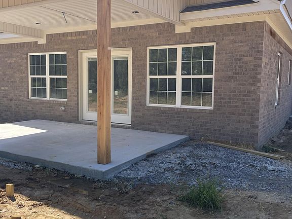 2nd image of 170 Hidden Valley Dr