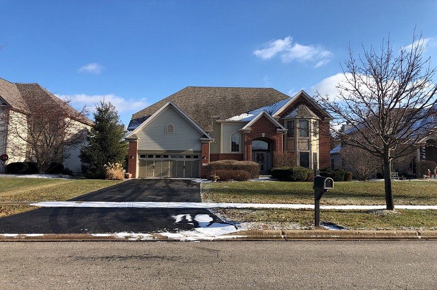 1st image of 425 Pheasant Hill Dr